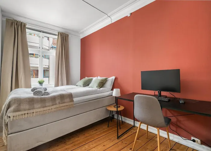 Colorful - Right Next To Grieghallen! Apartman