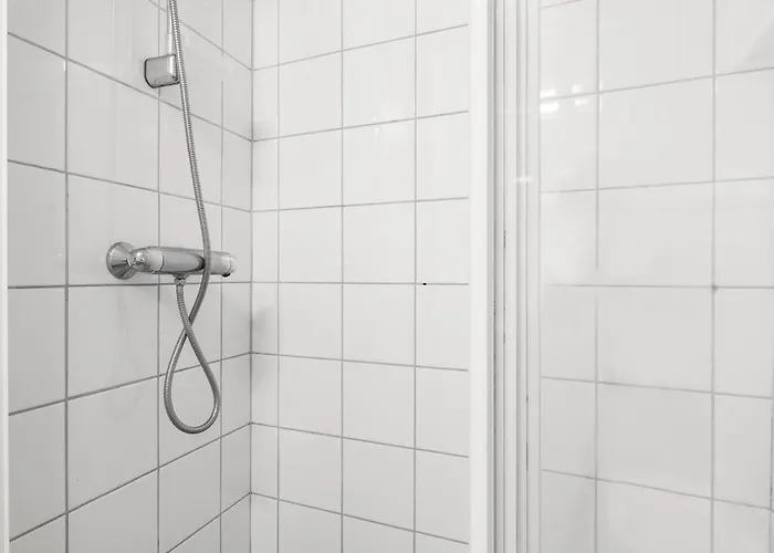 Colorful - Right Next To Grieghallen! *