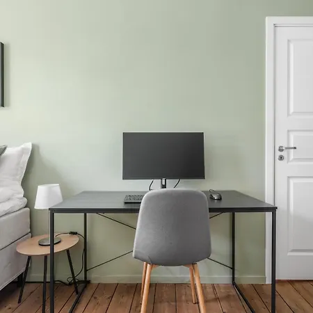 Lejlighed Colorful - Right Next To Grieghallen! *