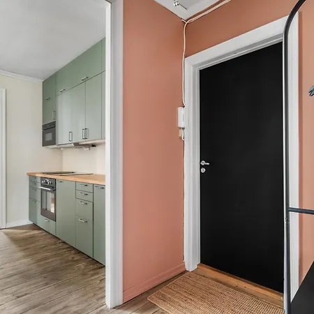 Colorful - Right Next To Grieghallen! Bergen