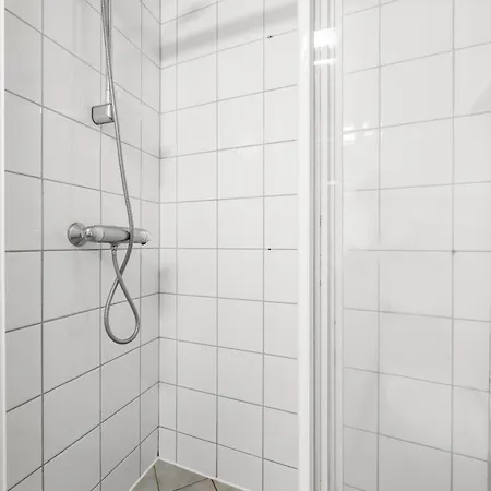 Colorful - Right Next To Grieghallen! *