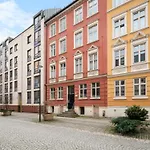 Apartamento Colorful - Right Next To Grieghallen!